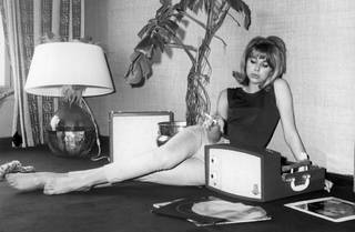 Mireille Darc feet photo 8