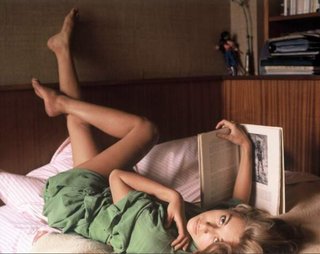 Mireille Darc feet photo 10