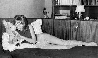 Mireille Darc feet photo 4