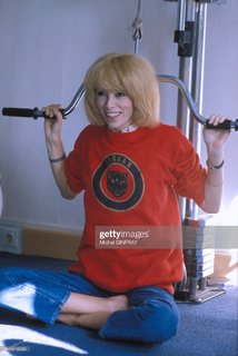 Mireille Darc feet photo 9