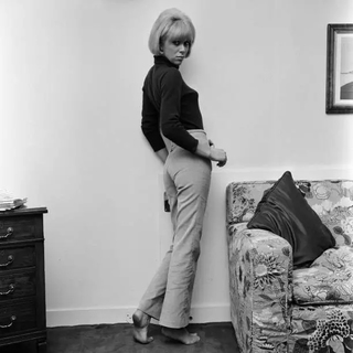 Mireille Darc feet photo 2