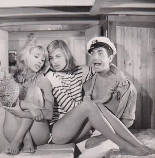 Mireille Darc feet photo 8