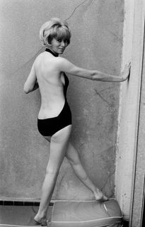 Mireille Darc feet photo 4