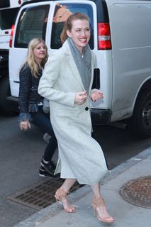 Mireille Enos feet photo thumbnail