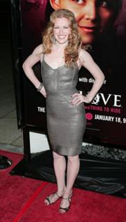 Mireille Enos feet photo thumbnail