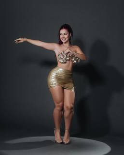 Mirela Janis feet photo 3