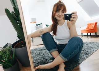 Mirella Precek feet photo 17