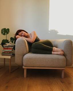 Mirella Precek feet photo 13
