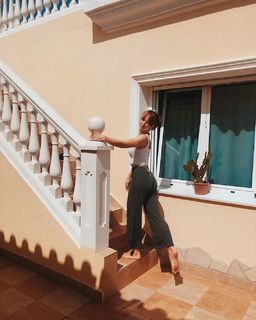 Mirella Precek feet photo 5