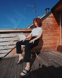 Mirella Precek feet photo 16