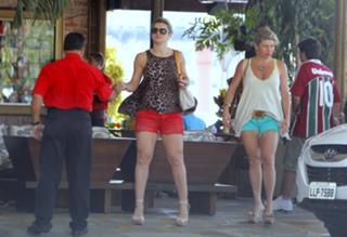 Mirella Santos feet photo 11