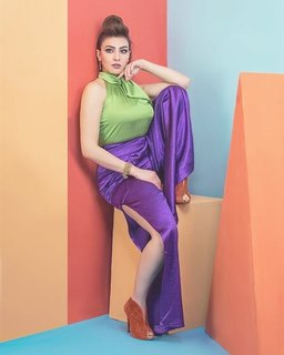 Mirhan Hussein feet photo thumbnail