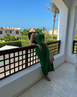 Mirhan Hussein feet photo thumbnail