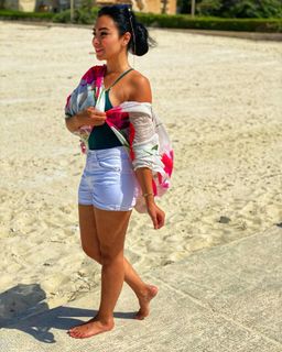 Mirhan Hussein feet photo thumbnail