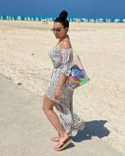 Mirhan Hussein feet photo thumbnail