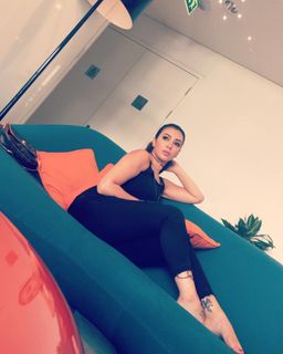 Mirhan Hussein feet photo thumbnail