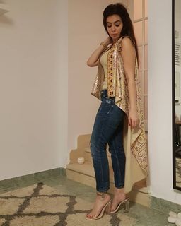 Mirhan Hussein feet photo thumbnail