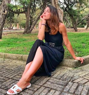 Miriam Candurro feet photo 4