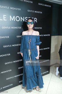 Miriam Chin Wah Yeung feet photo 6