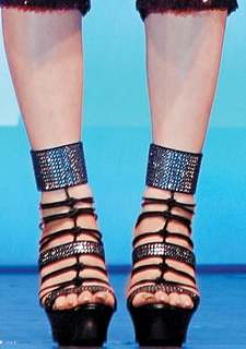 Miriam Chin Wah Yeung feet photo 18