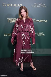 Miriam Giovanelli feet photo 19