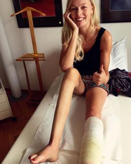 Miriam Höller feet photo 15