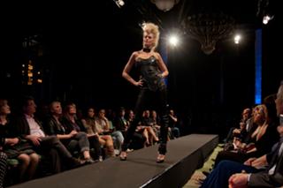 Miriam Höller feet photo 1