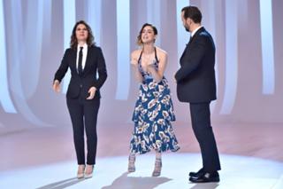 Miriam Leone feet photo thumbnail