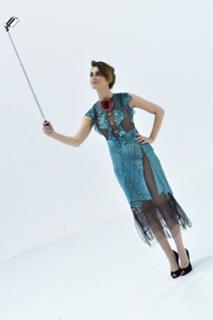Miriam Leone feet photo thumbnail