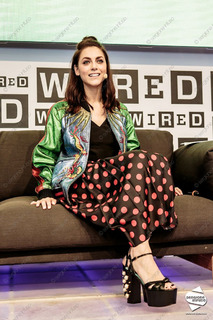Miriam Leone feet photo thumbnail