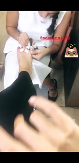 Miriam Leone feet photo thumbnail