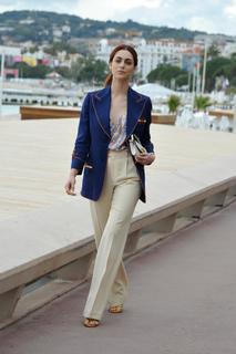 Miriam Leone feet photo thumbnail