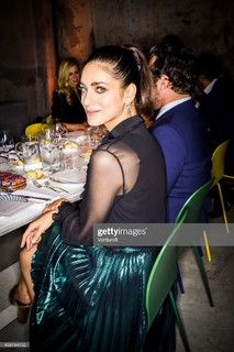 Miriam Leone feet photo thumbnail