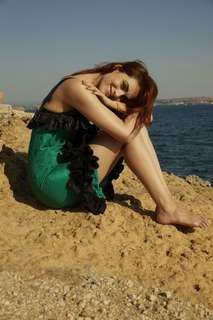 Miriam Leone feet photo thumbnail
