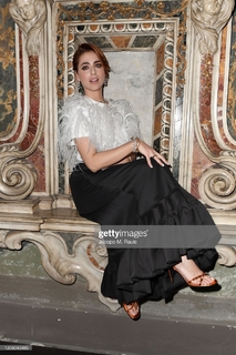 Miriam Leone feet photo thumbnail