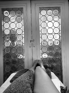 Miriam Leone feet photo thumbnail
