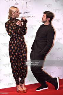 Miriam Leone feet photo thumbnail
