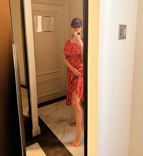 Miriam Leone feet photo thumbnail