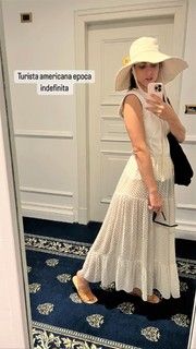 Miriam Leone feet photo thumbnail