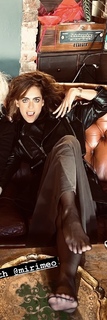 Miriam Leone feet photo thumbnail