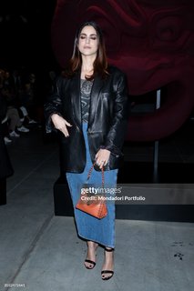Miriam Leone feet photo thumbnail