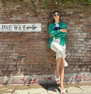 Miriam Leone feet photo thumbnail