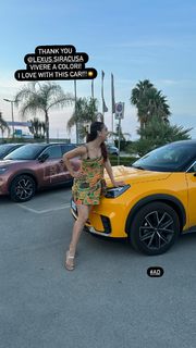 Miriam Leone feet photo thumbnail