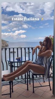 Miriam Leone feet photo thumbnail