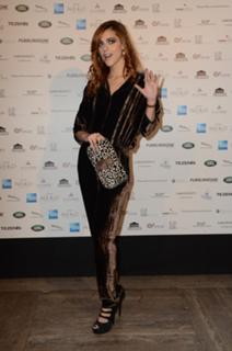 Miriam Leone feet photo thumbnail
