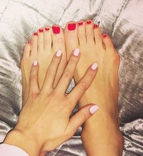 Miriam McDonald feet photo 9