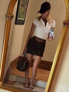 Miriam McDonald feet photo 2