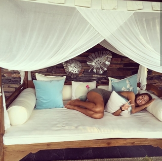 Miriam Saavedra feet photo 7