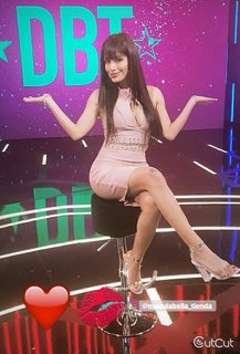 Miriam Saavedra feet photo 17