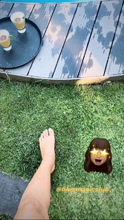 Miriam Saavedra feet photo 8